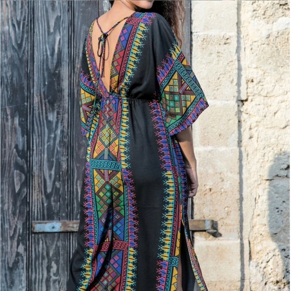 5⭐ Deep V Neck Beach Cover Up - Picture 3 of 7